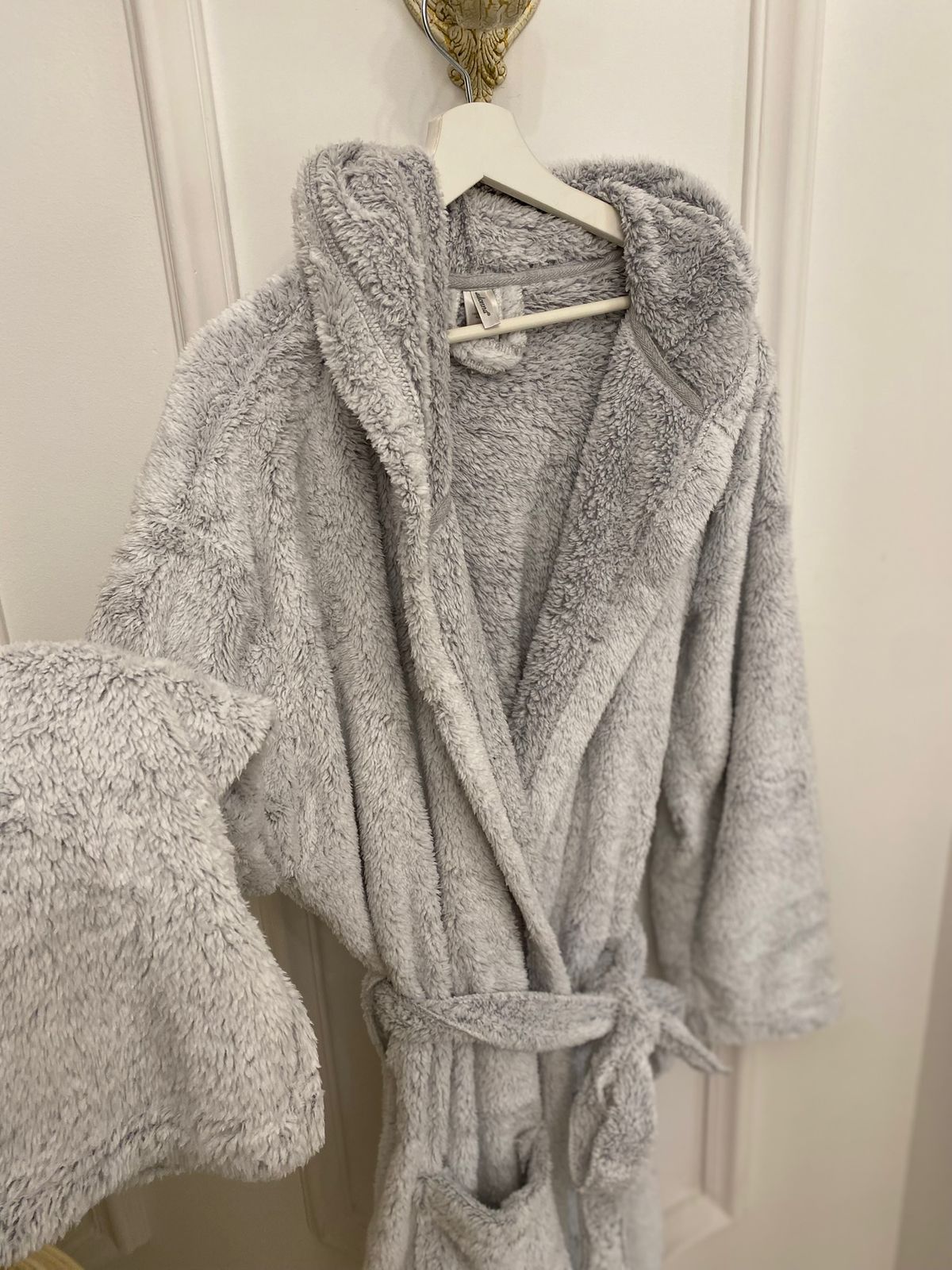 ADONNA Fluffy White/Grey Winter Robe