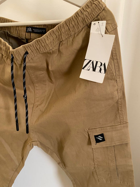 Zara Men Beige Cargo Pants