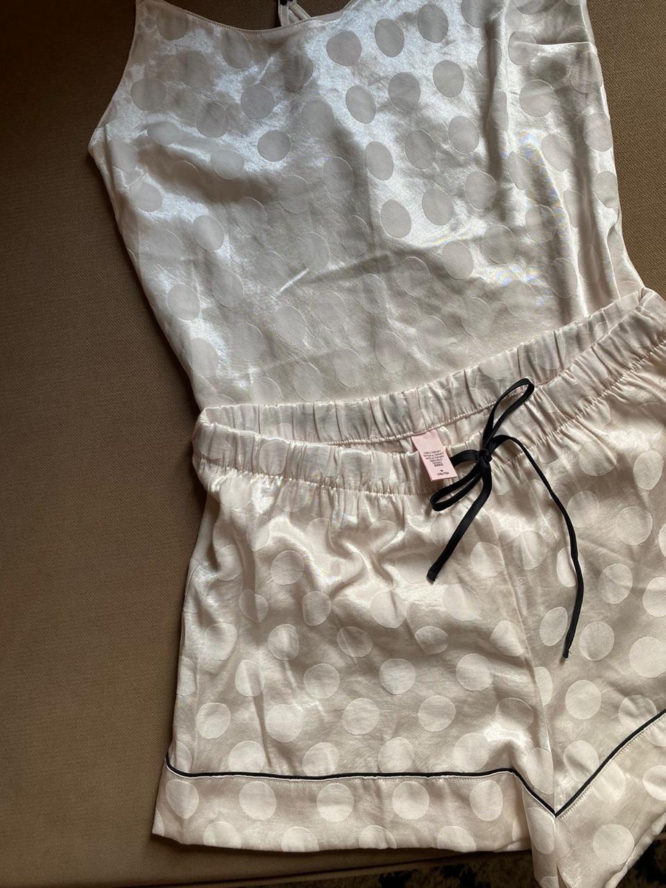 Victoria's Secret Offwhite Polka Dots Cami Satin Set
